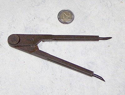 compas à branches droites pour mesures intérieures .jpg