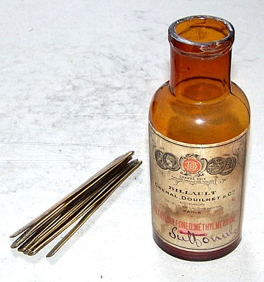 flacon de médicaments (3).jpg