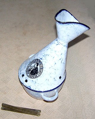 inhalateur émaillé.jpg