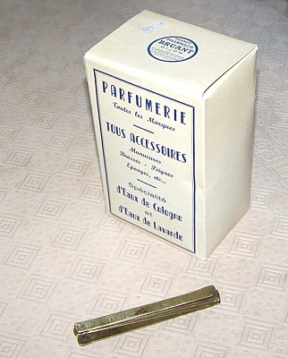 talc de la pharmacie Bruant.jpg